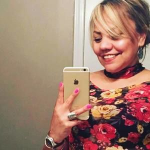 Meet your Posher, Raquel